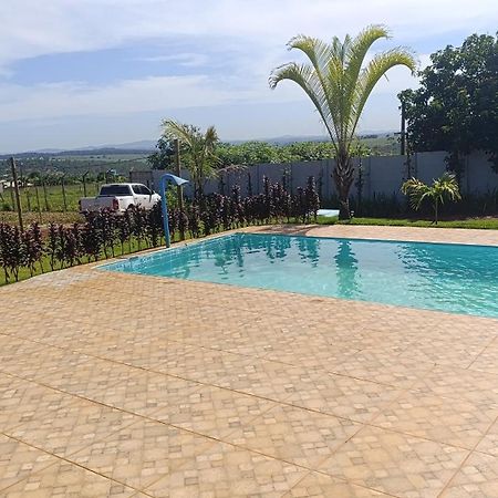 Residencial Linda Vista Casa Azul Hotel Mateus Leme Luaran gambar